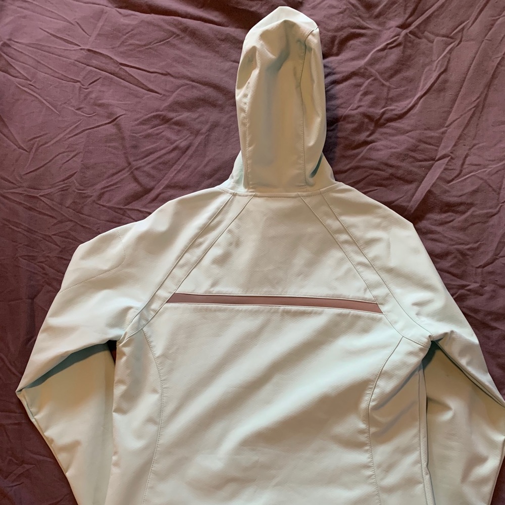 New Balance Jacket - Picture 2 of 2